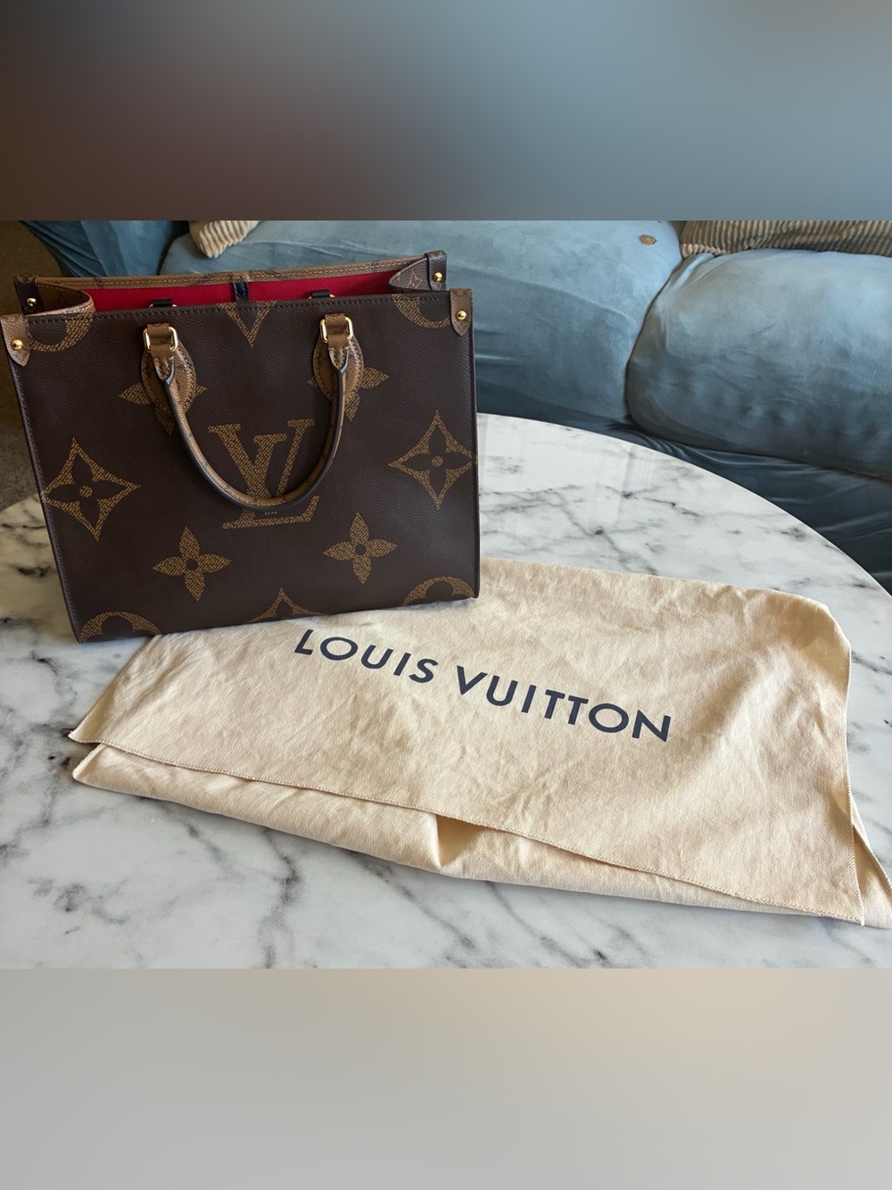 Louis Vuitton On-the-Go MM with Insert, Dustbag, COA